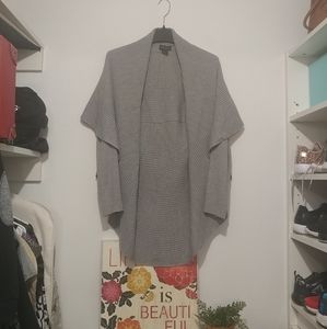 Gray drapey sweater/cartigan by Yarn Art size L